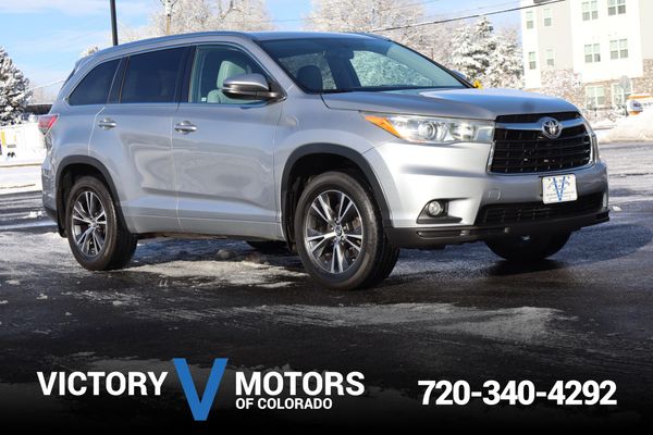 2016 Toyota Highlander XLE's photo