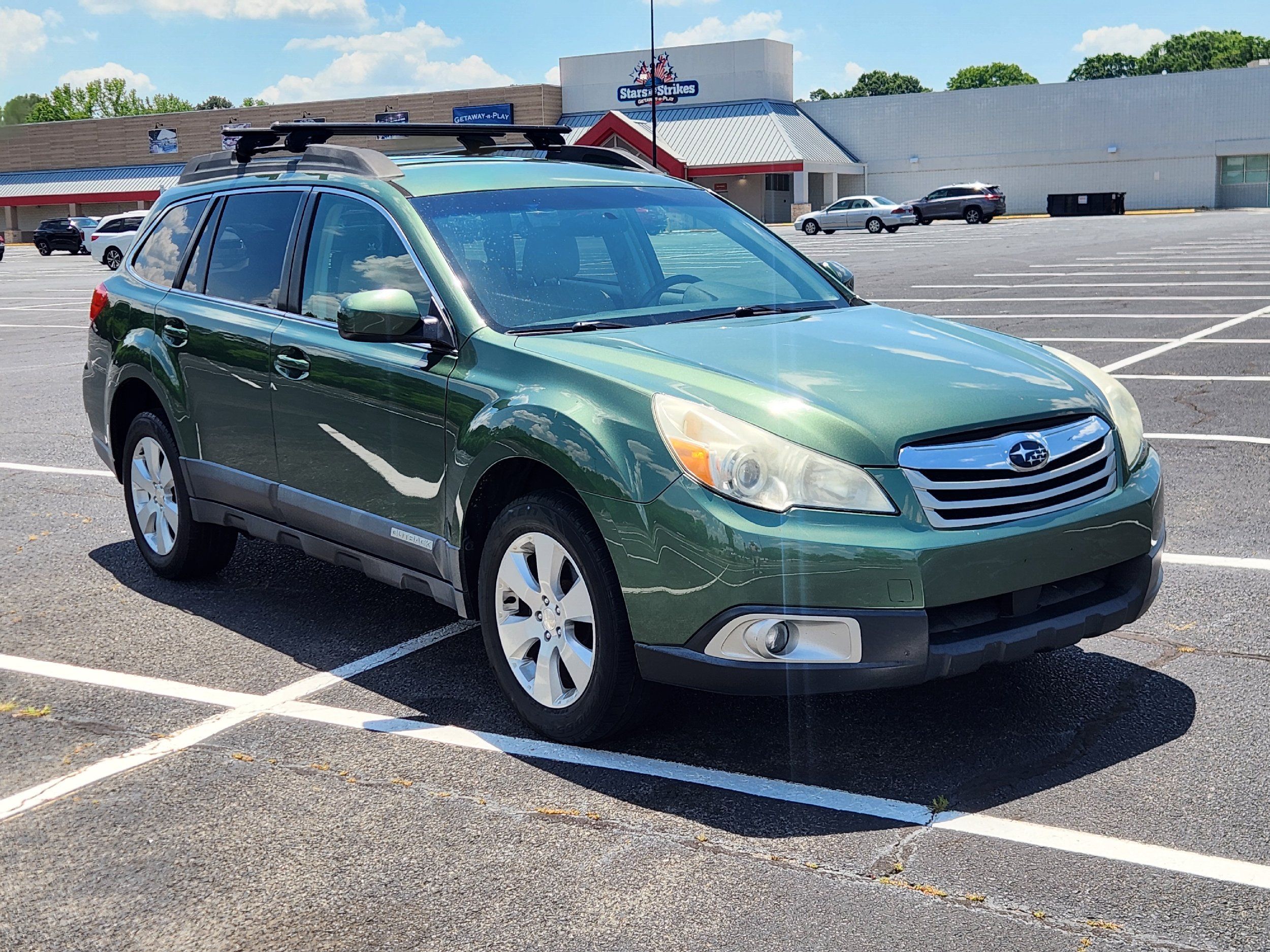 2010 Subaru Outback 2.5i Premium CVT's photo