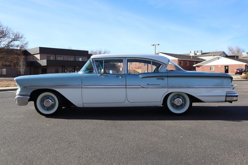 ♥♥♥ 1958 Plymouth Fury Light Blue with White Top 1/87 (HO) Scale