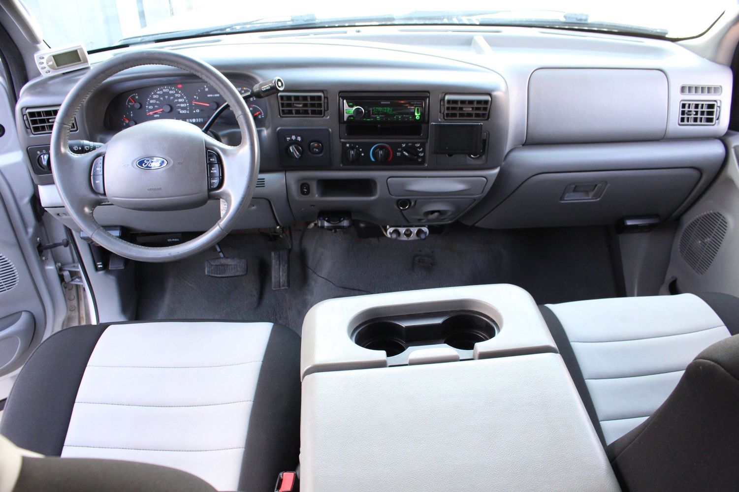 2004 Ford F-250 Super Duty Lariat | Victory Motors of Colorado