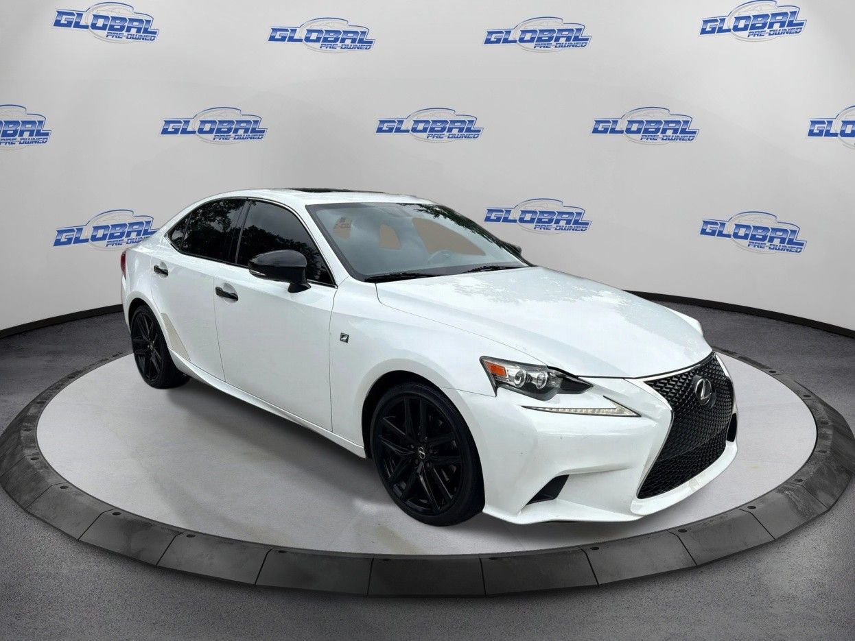 Lexus IS photo 3