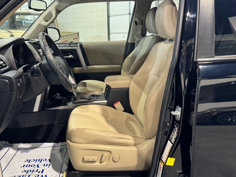2015 Toyota 4Runner SR5 Premium, photo 11