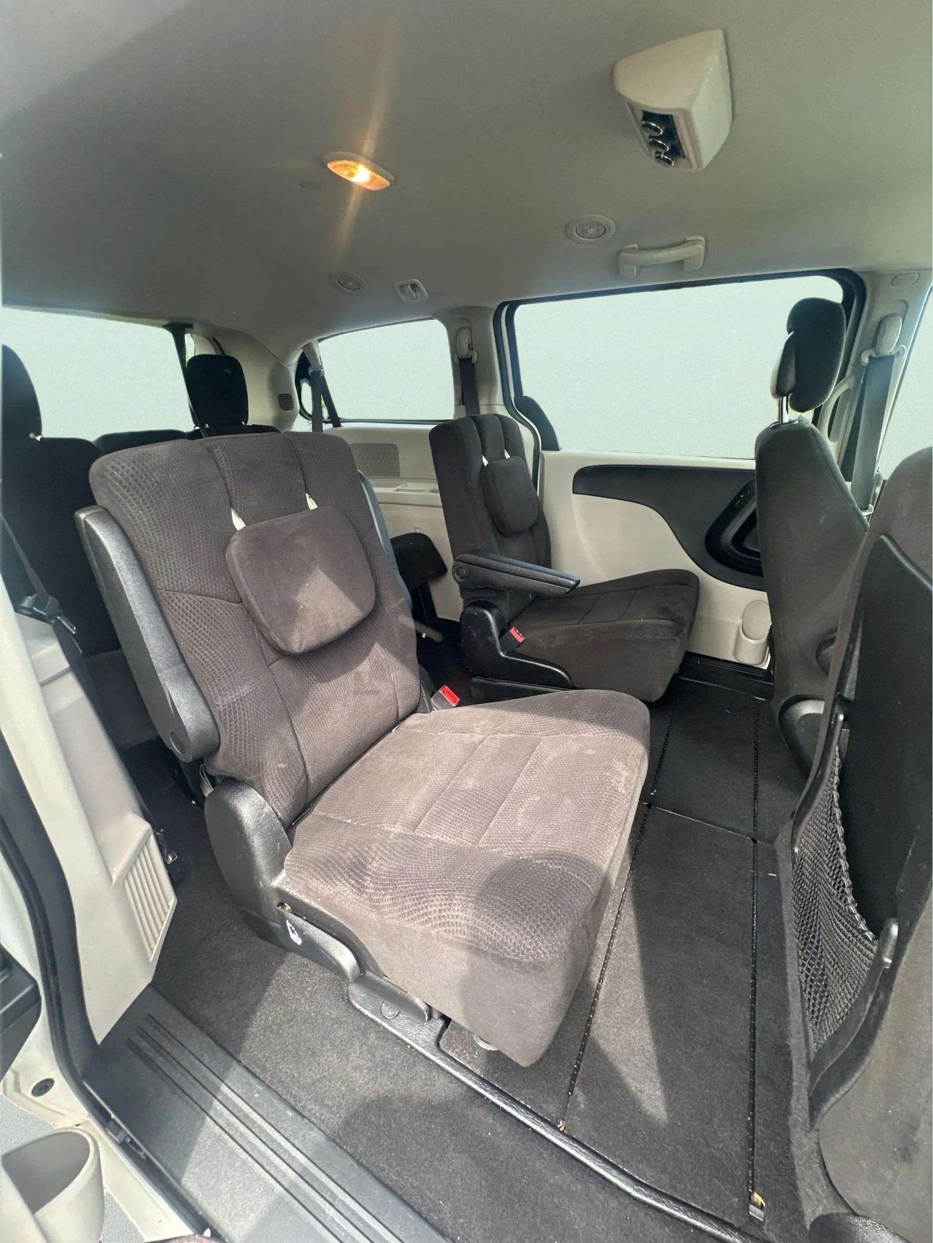 2013 Dodge Grand Caravan SE - Photo 12