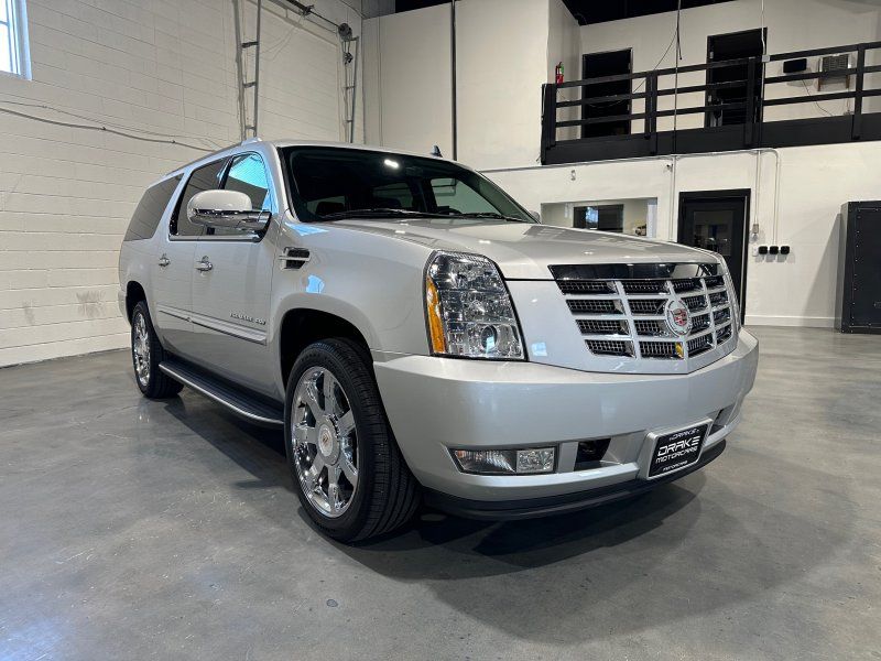 2011 Cadillac Escalade ESV Luxury, photo 8