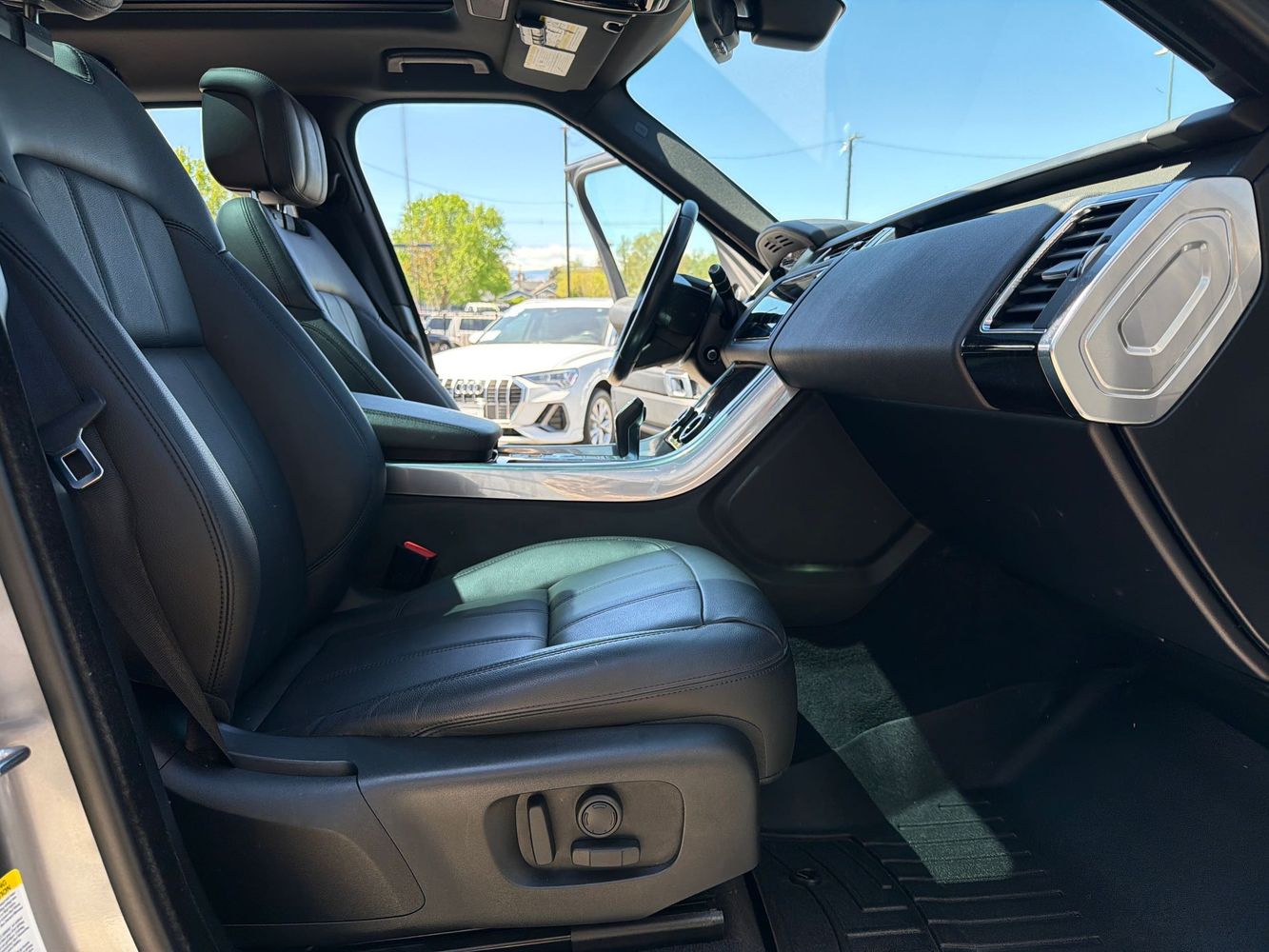2022 Land Rover Range Rover Sport SE - Photo 17