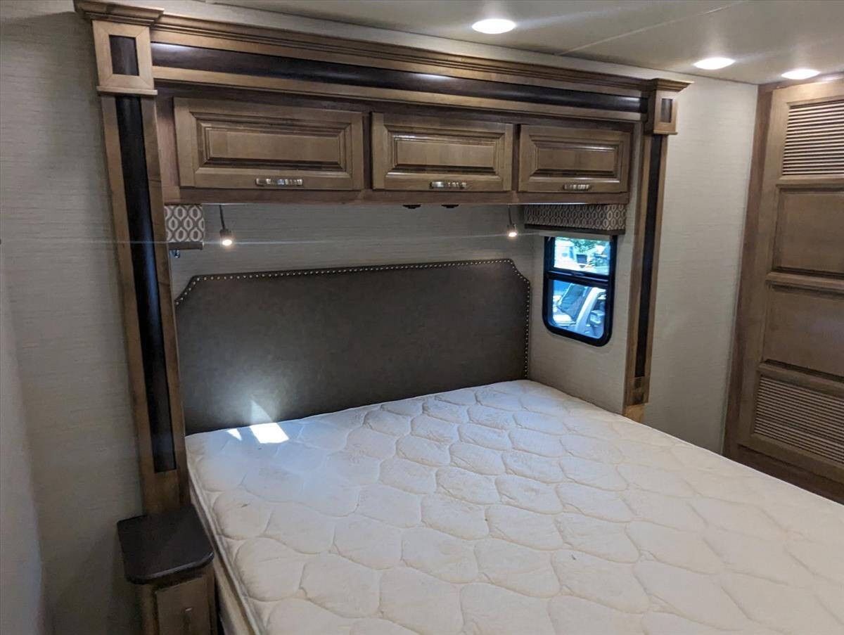 2019 Jayco Embark 58