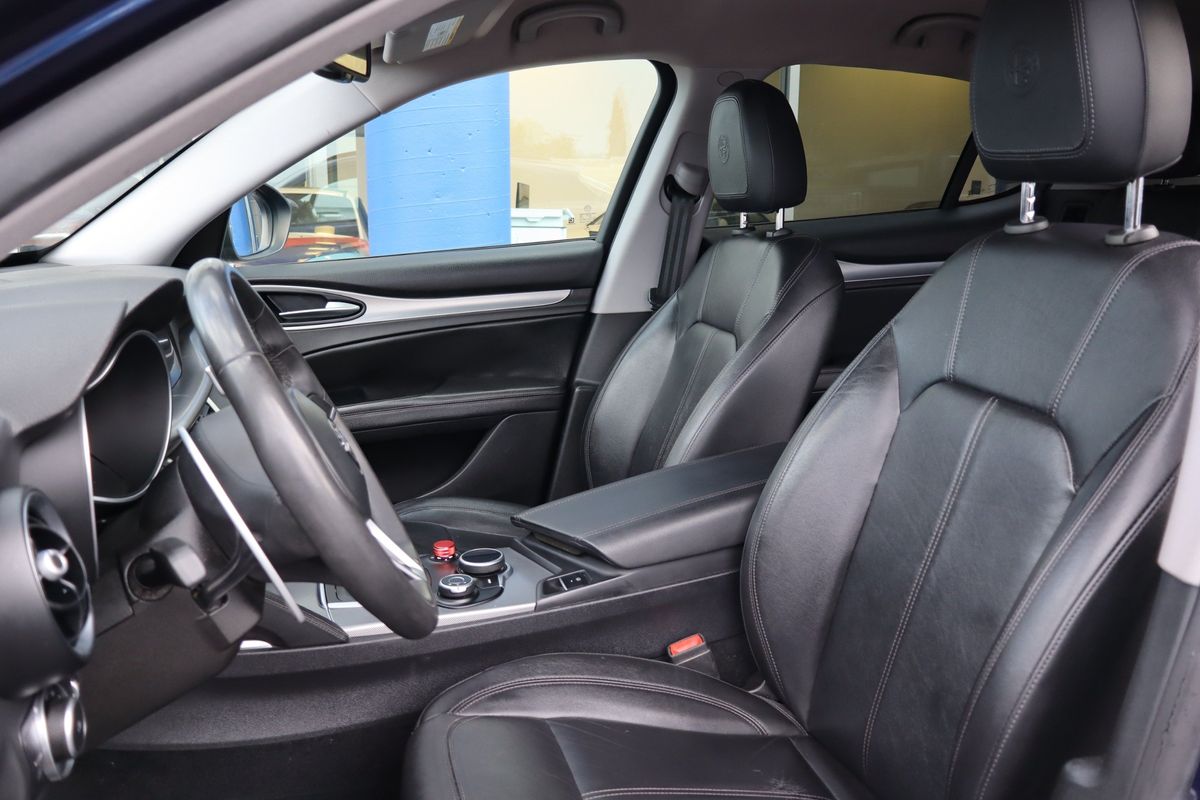 2018 Alfa Romeo Stelvio Sport