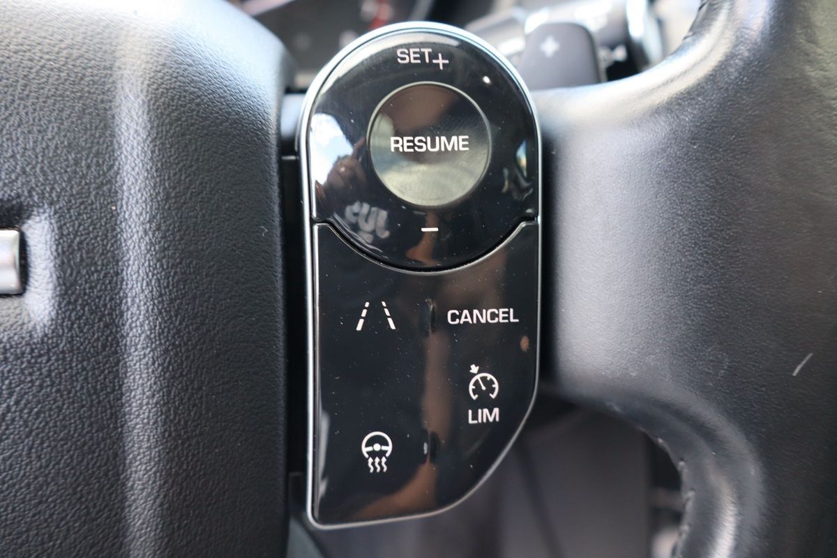 2020 Land Rover Discovery SE