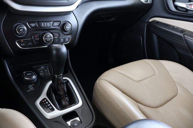 2015 Jeep Cherokee Limited | Victory Motors of Colorado