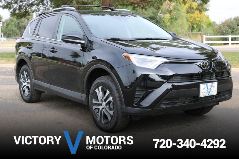 2018 Toyota RAV4 LE | Victory Motors of Colorado