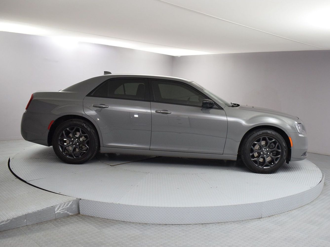 2019 Chrysler 300 Touring AWD's photo