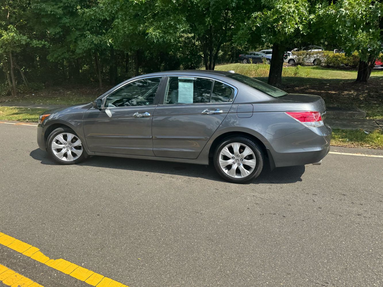 2010 Honda Accord EX-L V6 photo 9