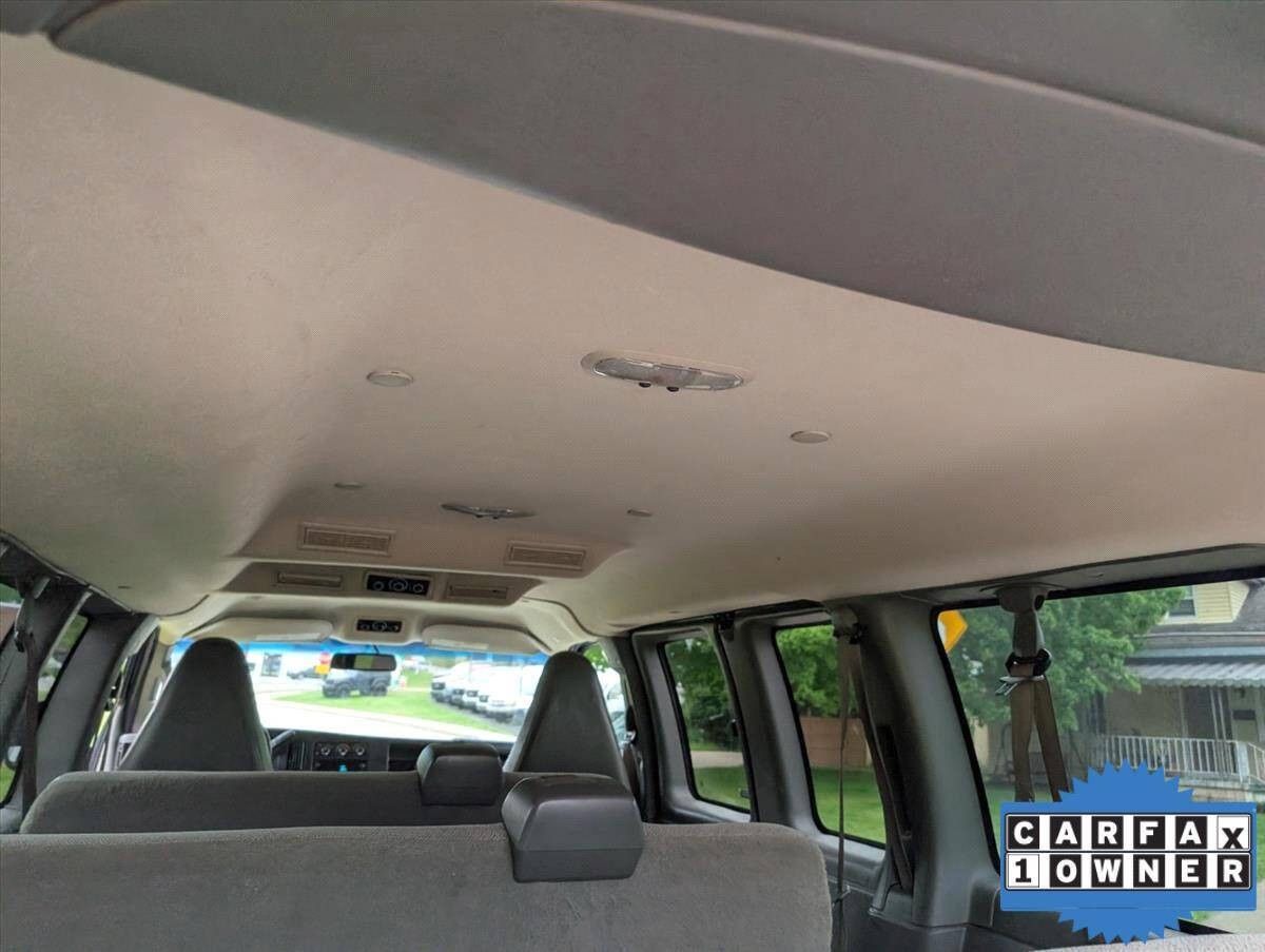 2018 Chevrolet Express 74