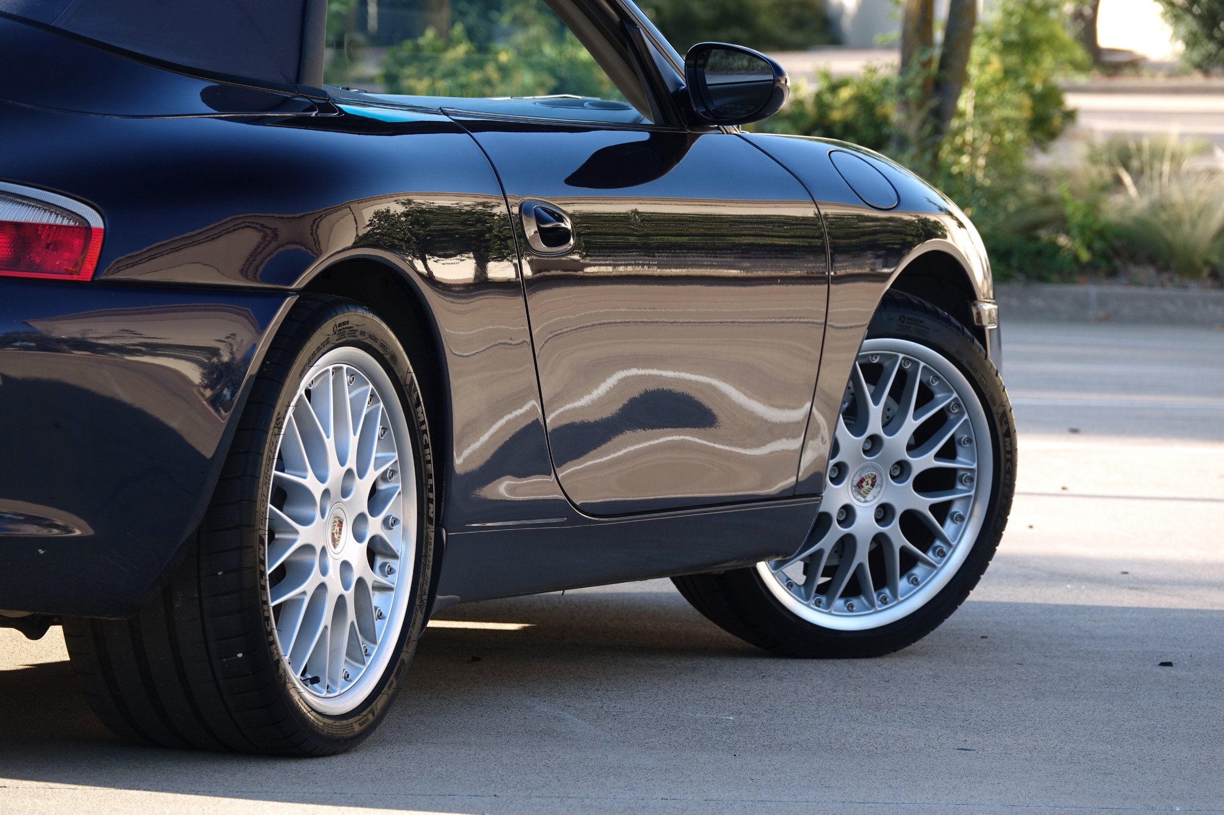 2004 Porsche 911 4S photo 33