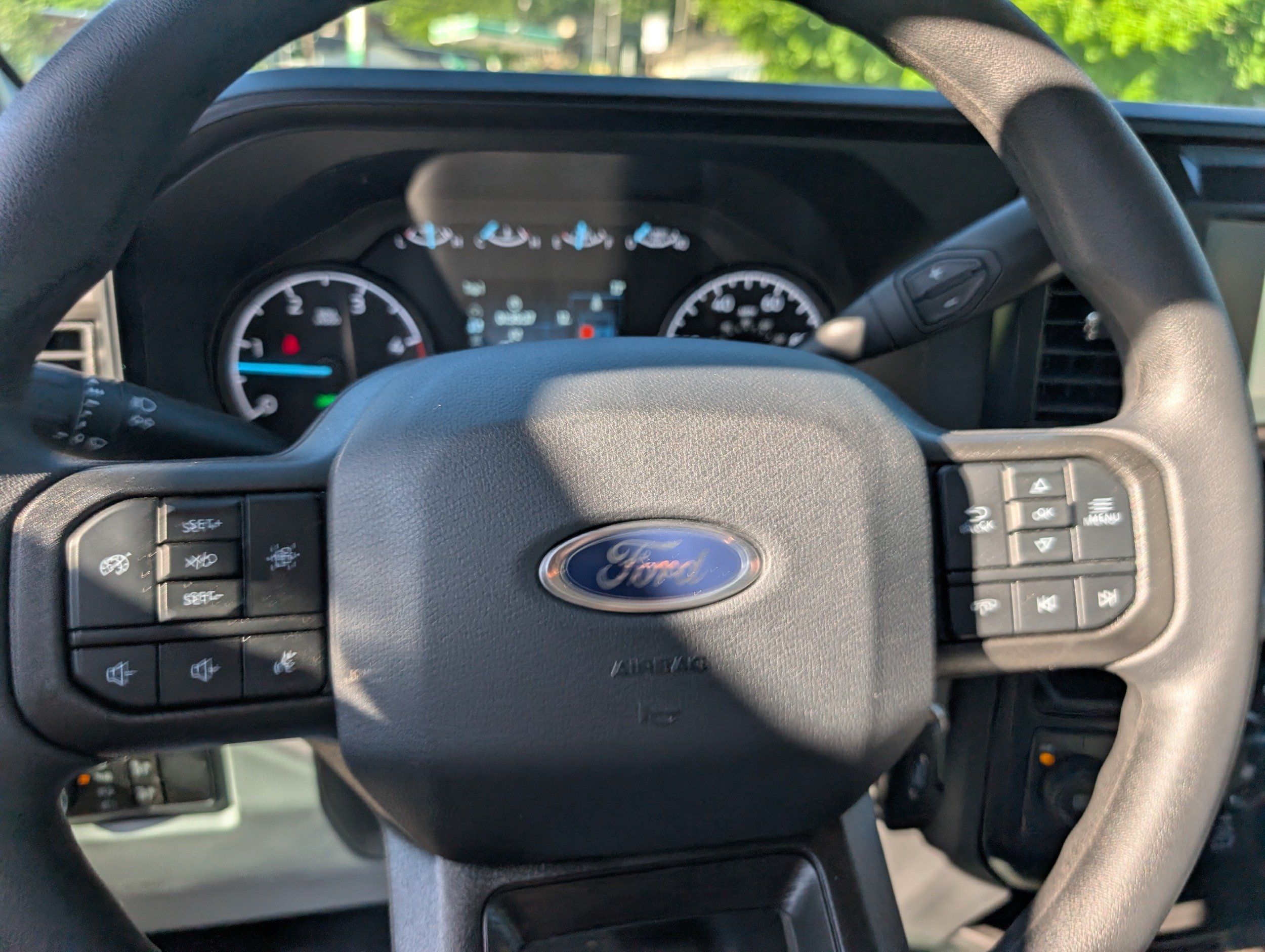 2025 Ford F-600 Super Duty Chassis Cab XL - Photo 59