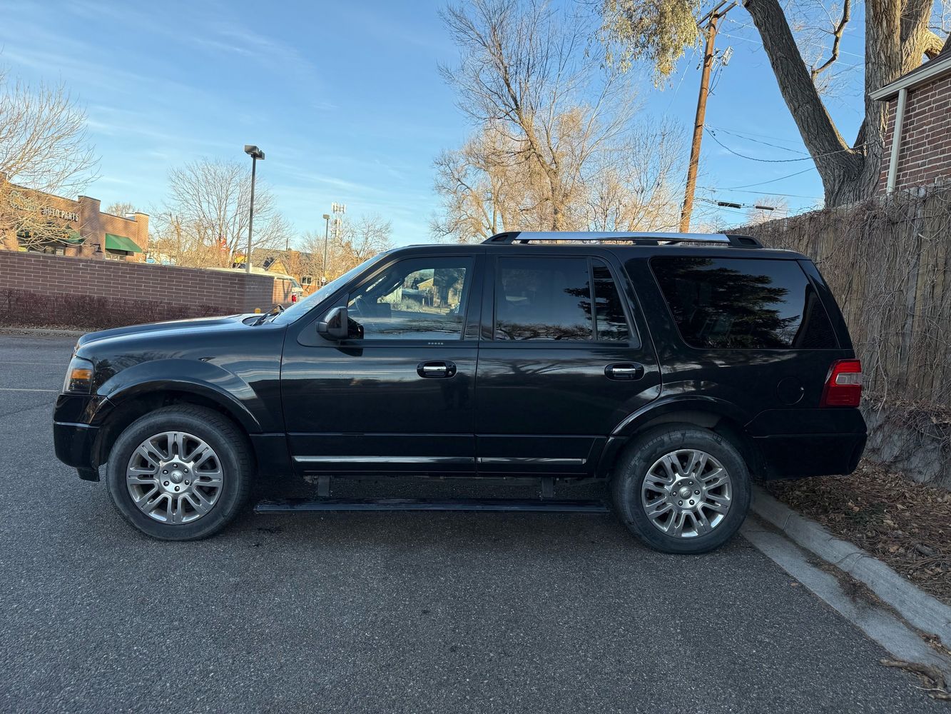 2012 Ford Expedition Limited photo 6