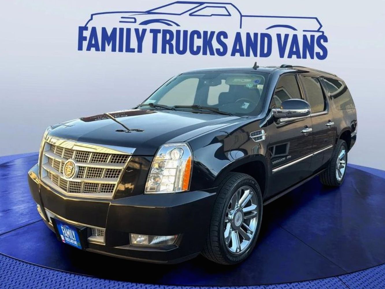 2013 Cadillac Escalade ESV Platinum Edition's photo