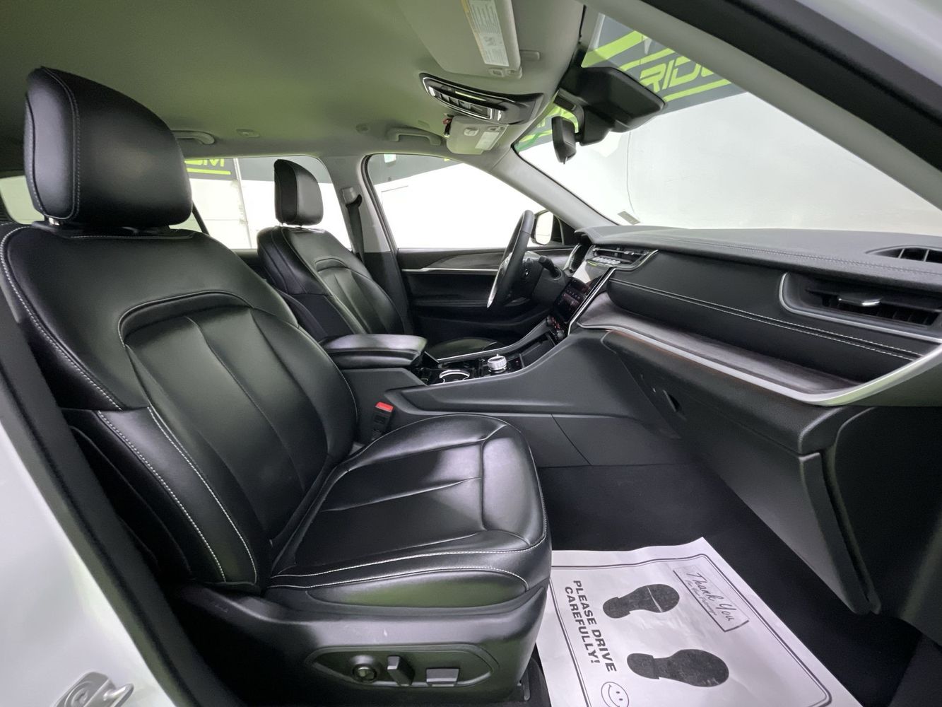 2023 Jeep Grand Cherokee Limited photo 28