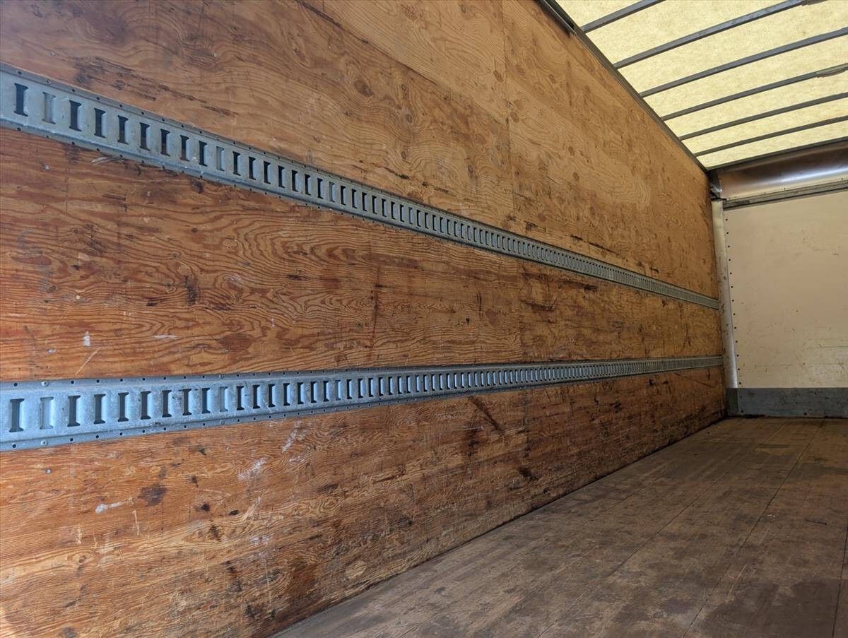 2018 International DuraStar 4300 63