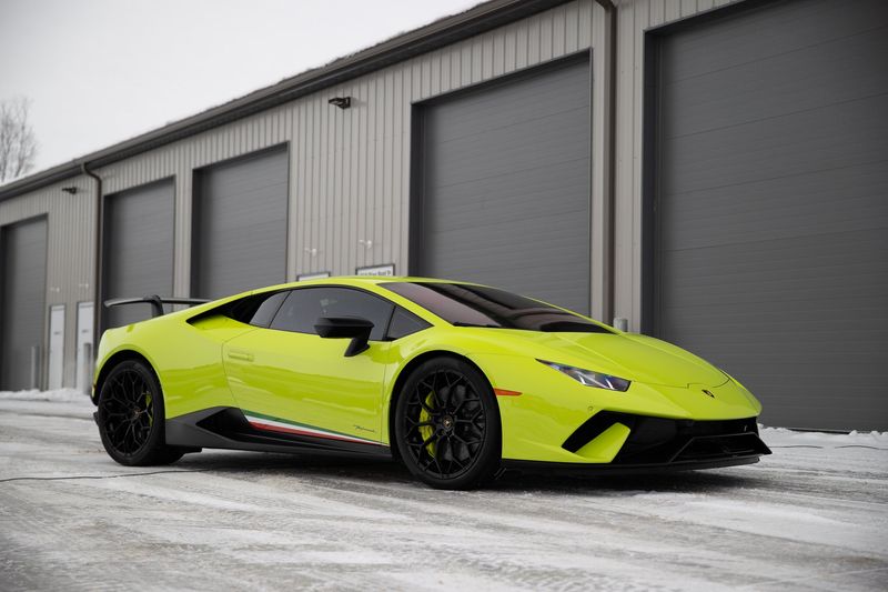 2018 Lamborghini Huracan LP 640-4 Performante | Auto Trends