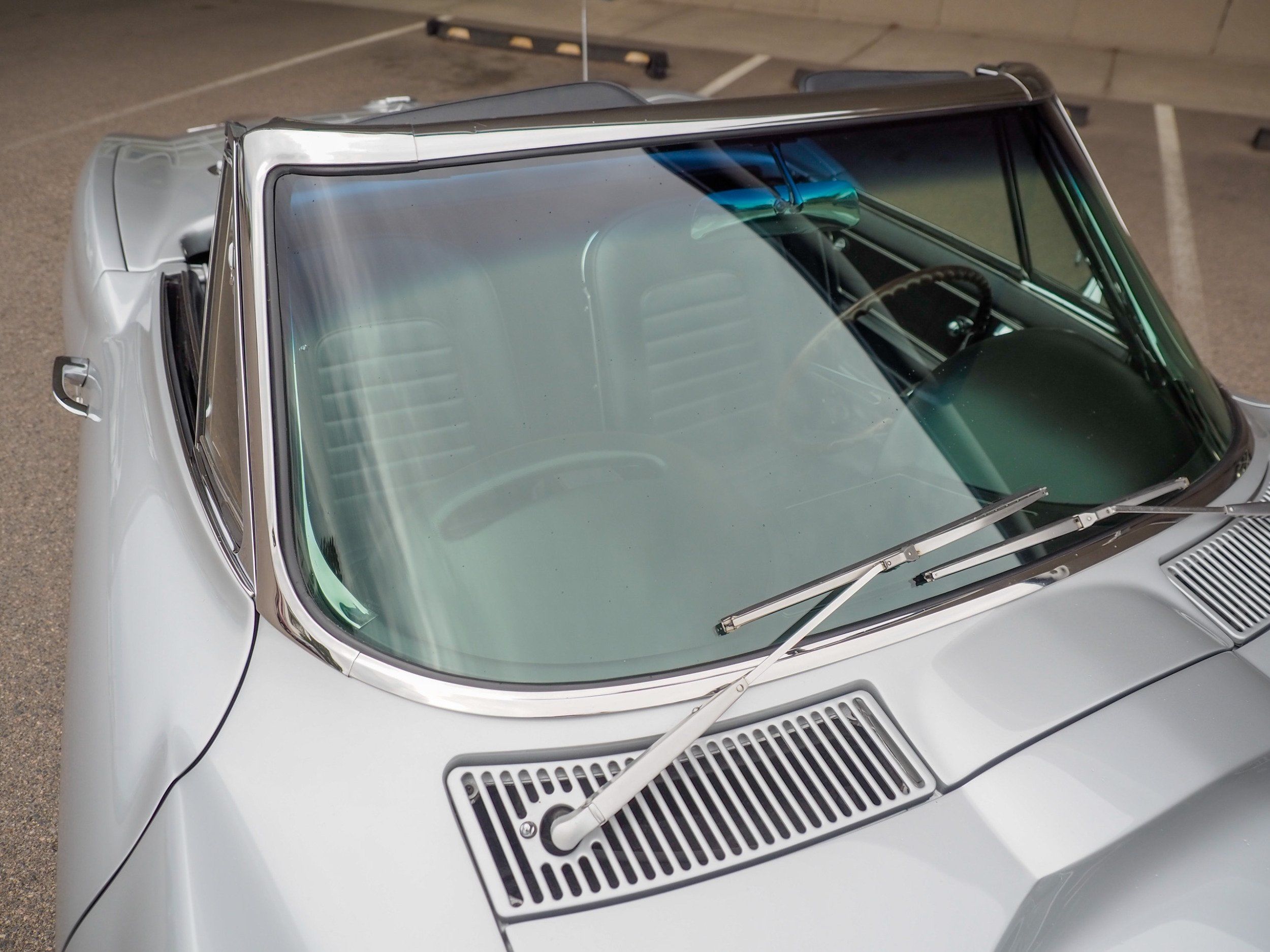1966 Chevrolet Corvette Silver Roadster