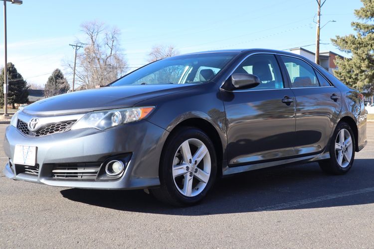 2013 Toyota Camry SE | Victory Motors of Colorado