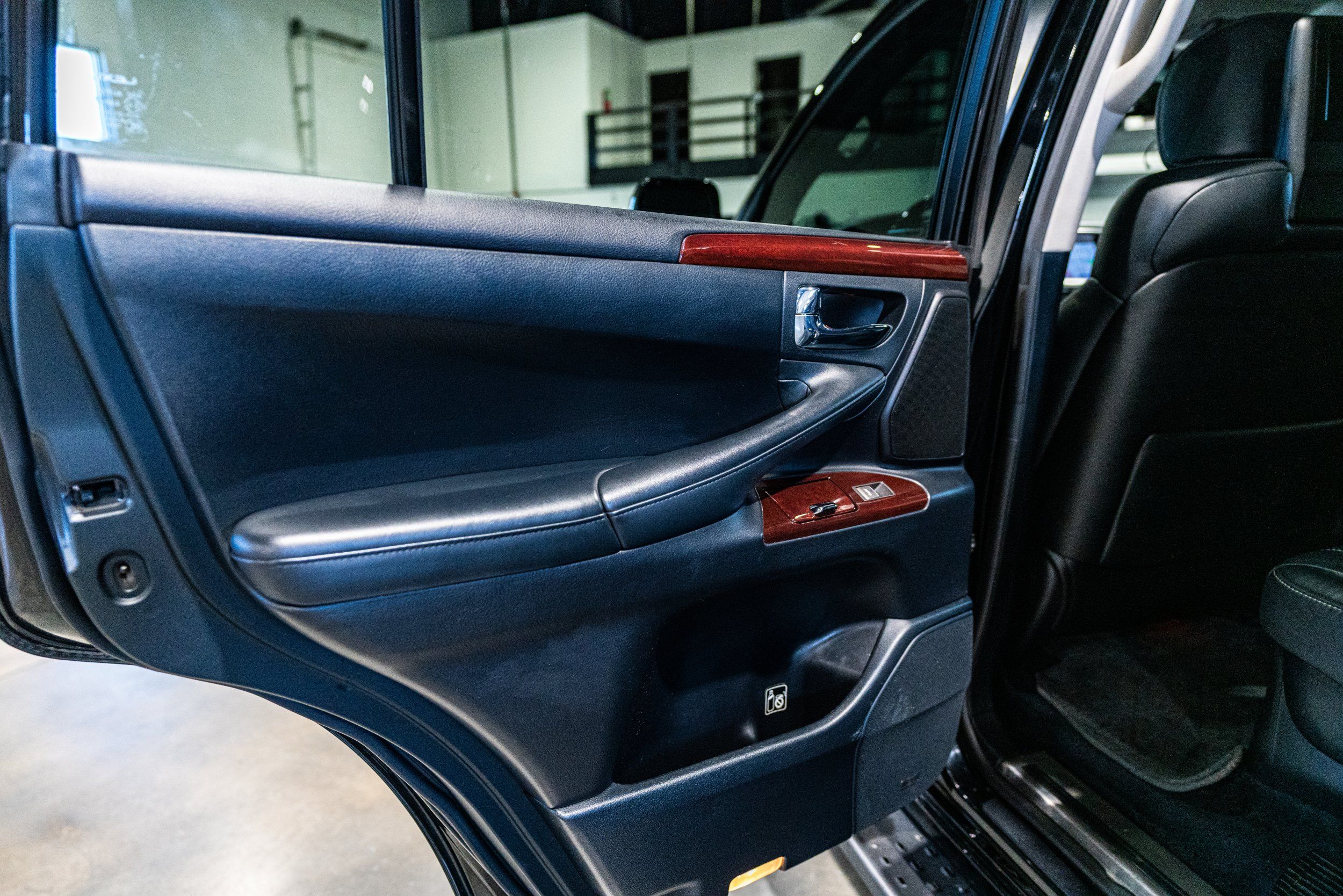 2013 Lexus LX 570, photo 32