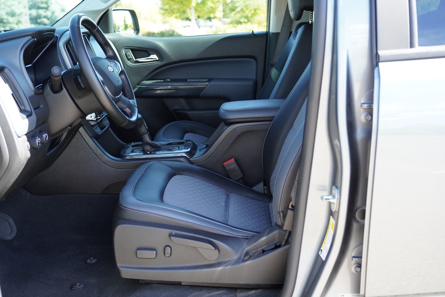 2019 Chevrolet Colorado Z71 photo 10