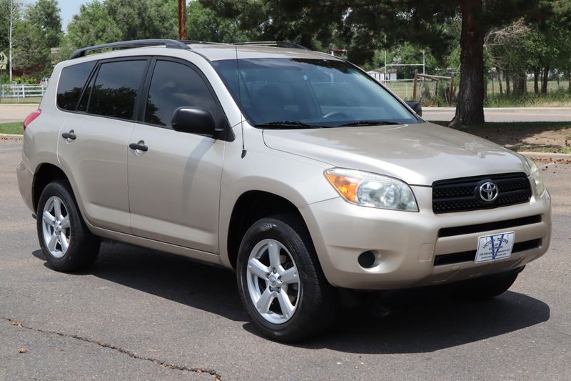 2007 Toyota RAV4 Photos