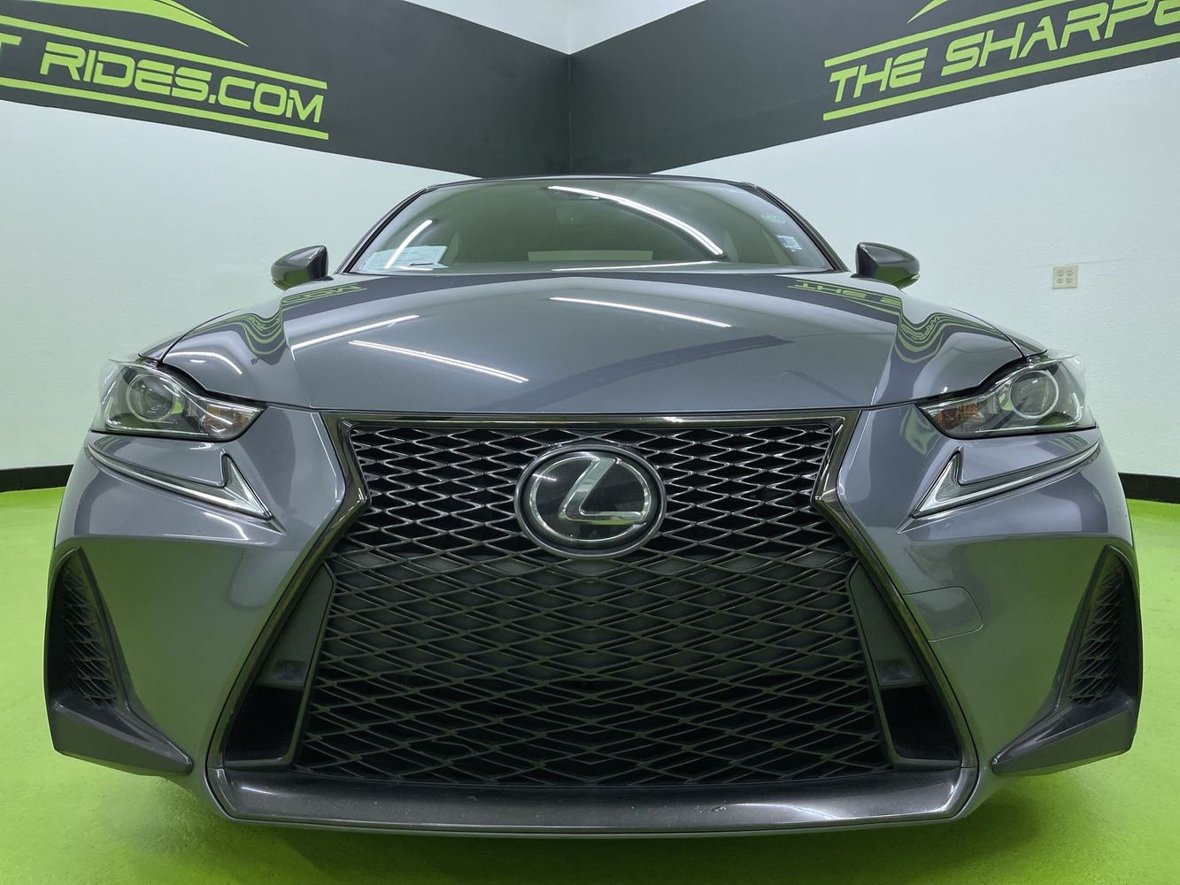 2018 Lexus IS 300 F SPORT photo 3