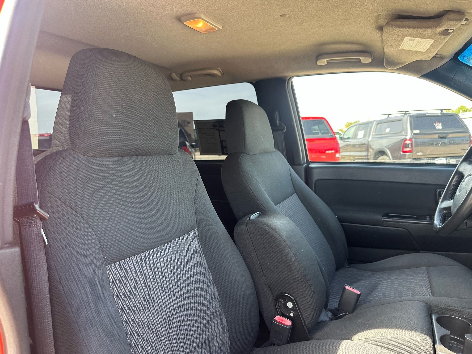 2008 Chevrolet Colorado LT photo 16