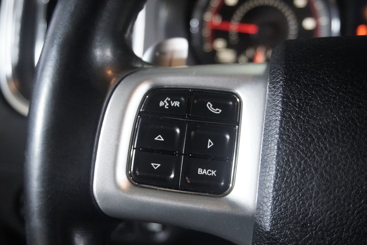 2013 Dodge Charger SXT