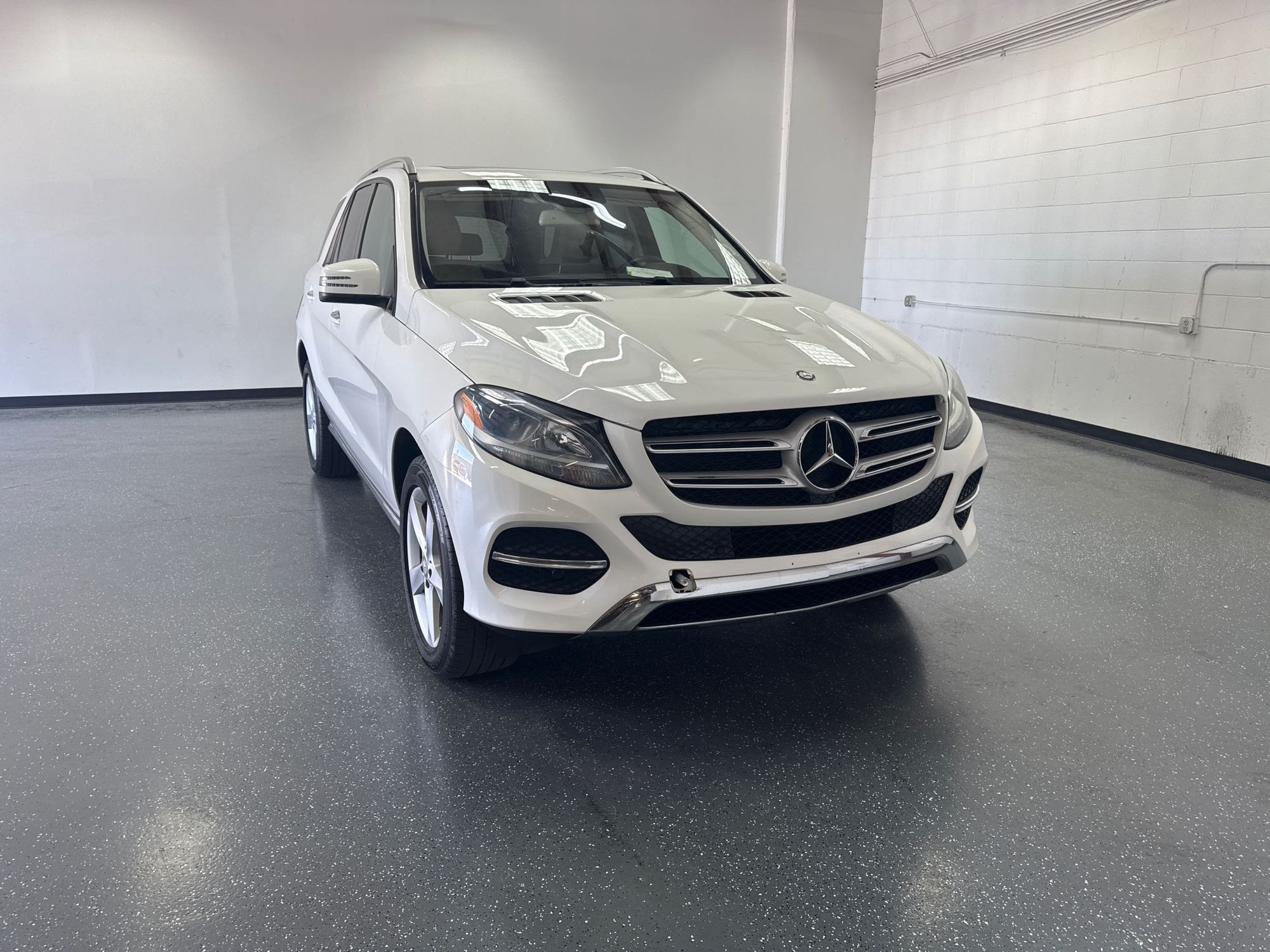 2016 Mercedes-Benz GLE GLE350 4MATIC's photo