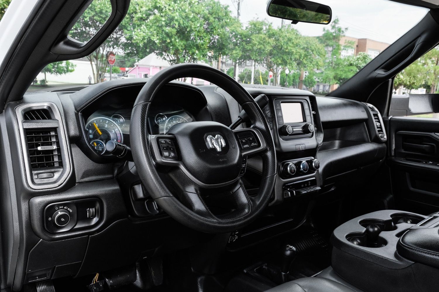 2022 Ram 3500 Tradesman photo 2