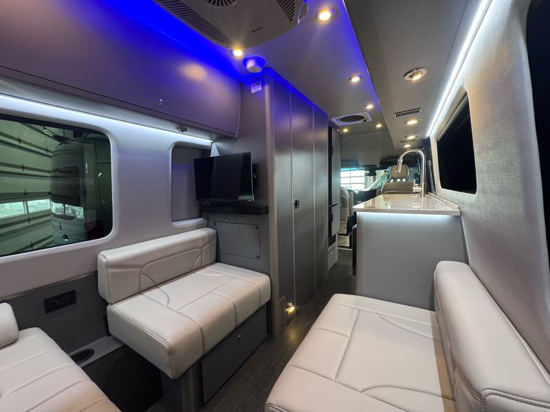 2027 Vacanza-ion-24