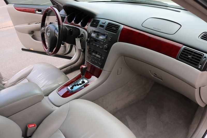 2003 Lexus ES 300 | Victory Motors of Colorado