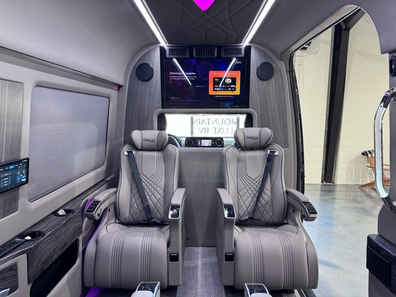 2027 LUSSO