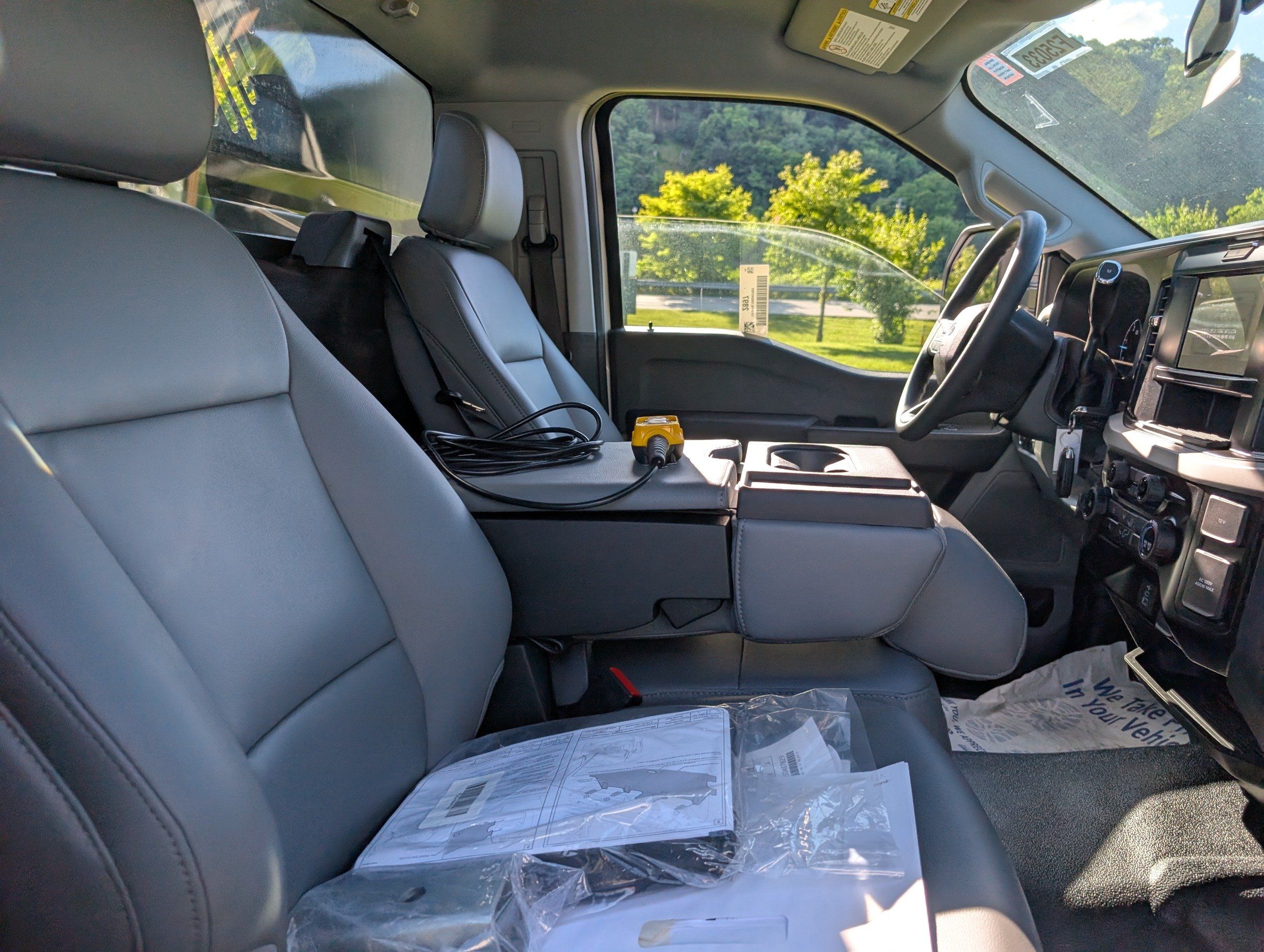 2025 Ford F-600 Super Duty Chassis Cab XL - Photo 24