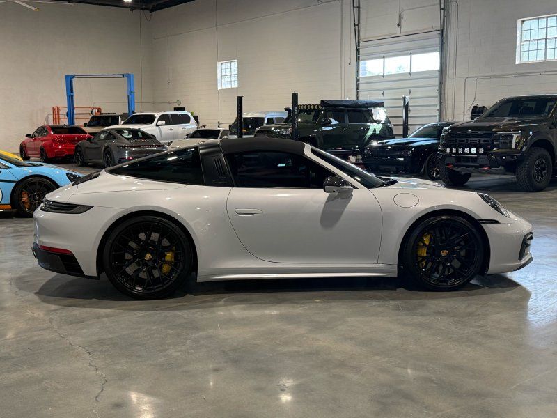2024 Porsche 911 Targa 4 GTS, photo 6