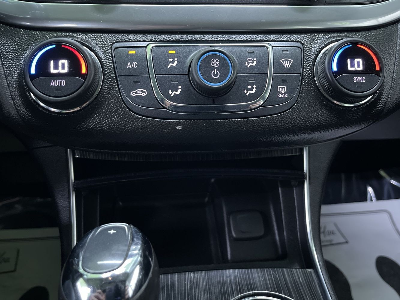 2017 Chevrolet Impala 1LT photo 21