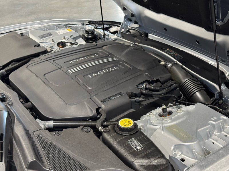 2012 Jaguar XK XKR, photo 18
