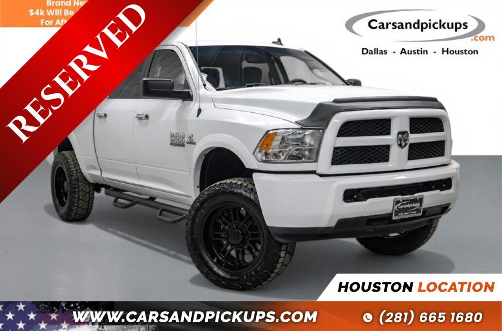 White 2017 RAM 2500 SLT Crew Cab 4WD Pickup Truck Four-Wheel Drive 6-Speed Automatic