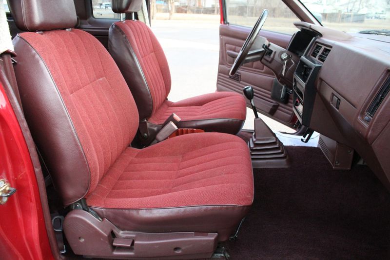 NISSAN trucks アメリカ　左ハンドル 1992 Nissan Truck | Victory Motors of Colorado