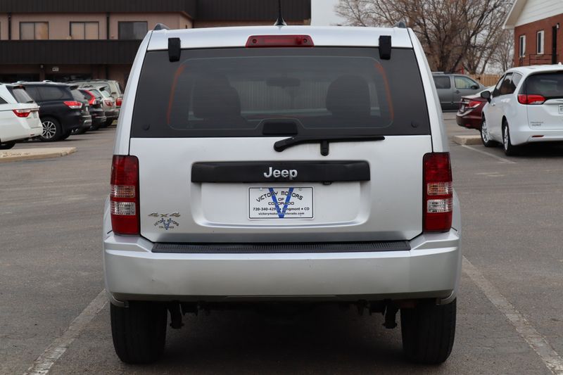 2012 Jeep Liberty Photos