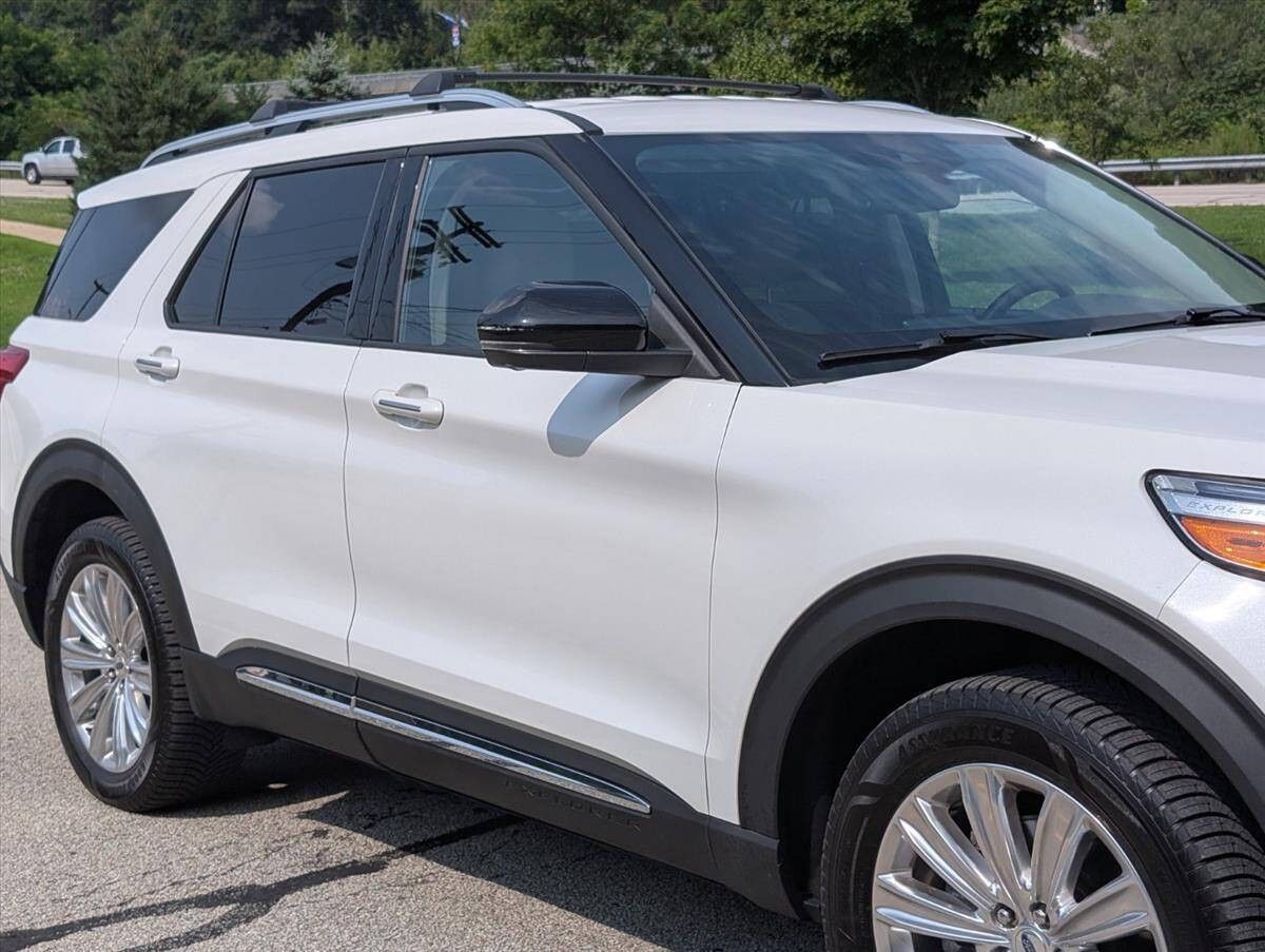 2020 Ford Explorer Hybrid Limited photo 12
