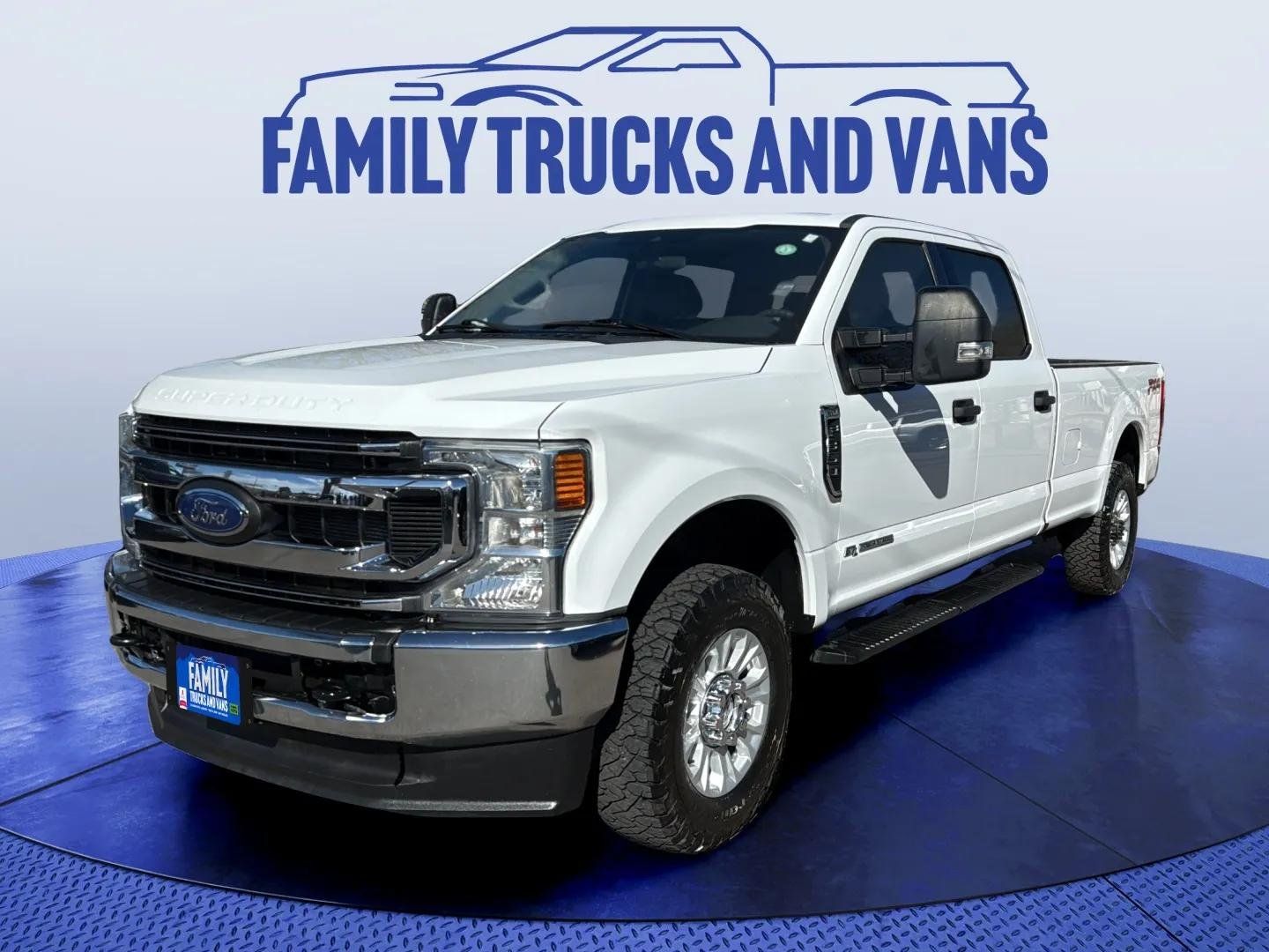 2022 Ford F-350 XLT 4x4 Crew Cab 6-1/2' Box SRW's photo
