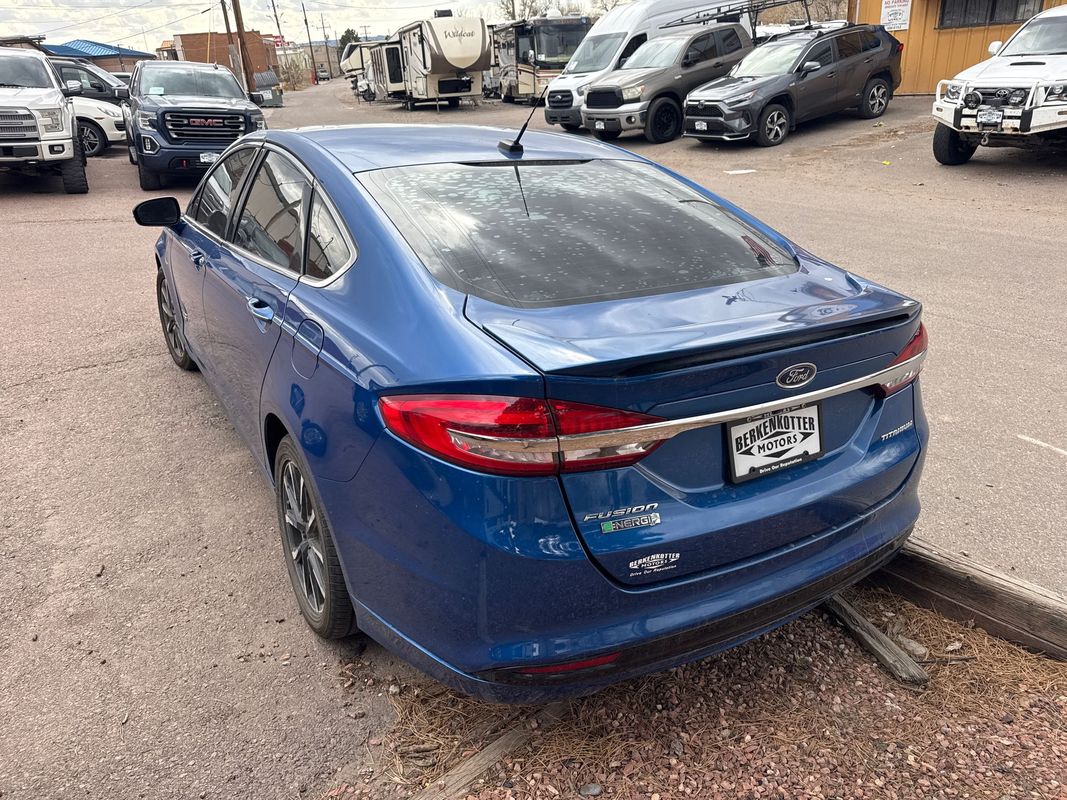 View vehicle photo 5