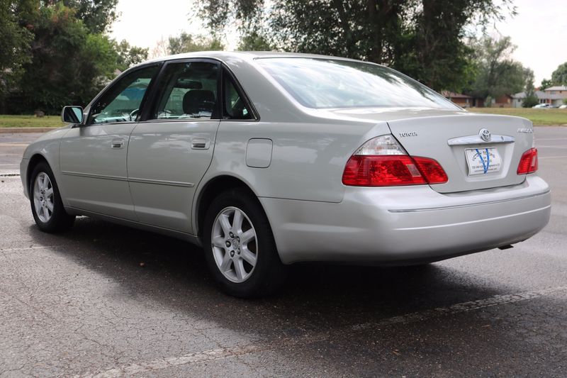 2004 Toyota Avalon Photos