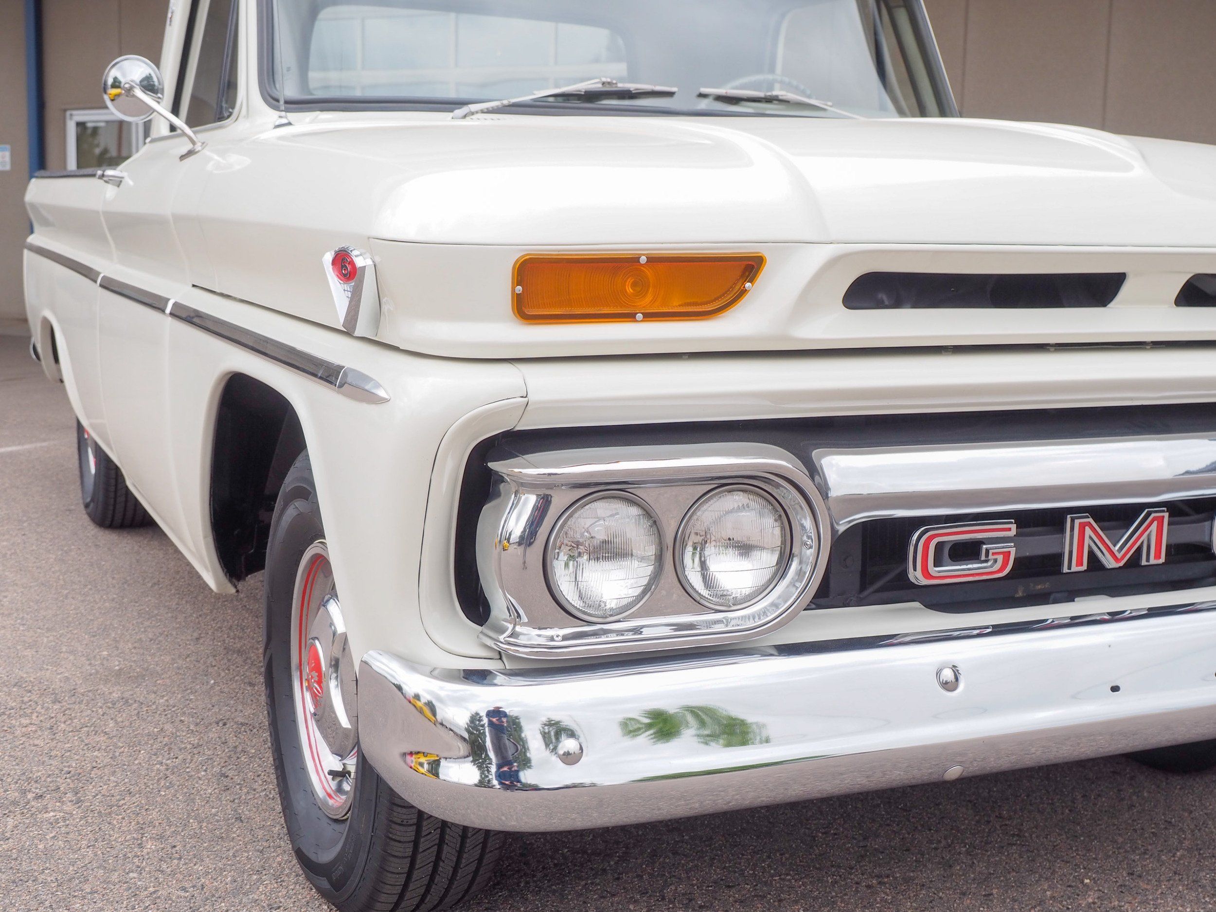 1966 GMC Pickup White RWD