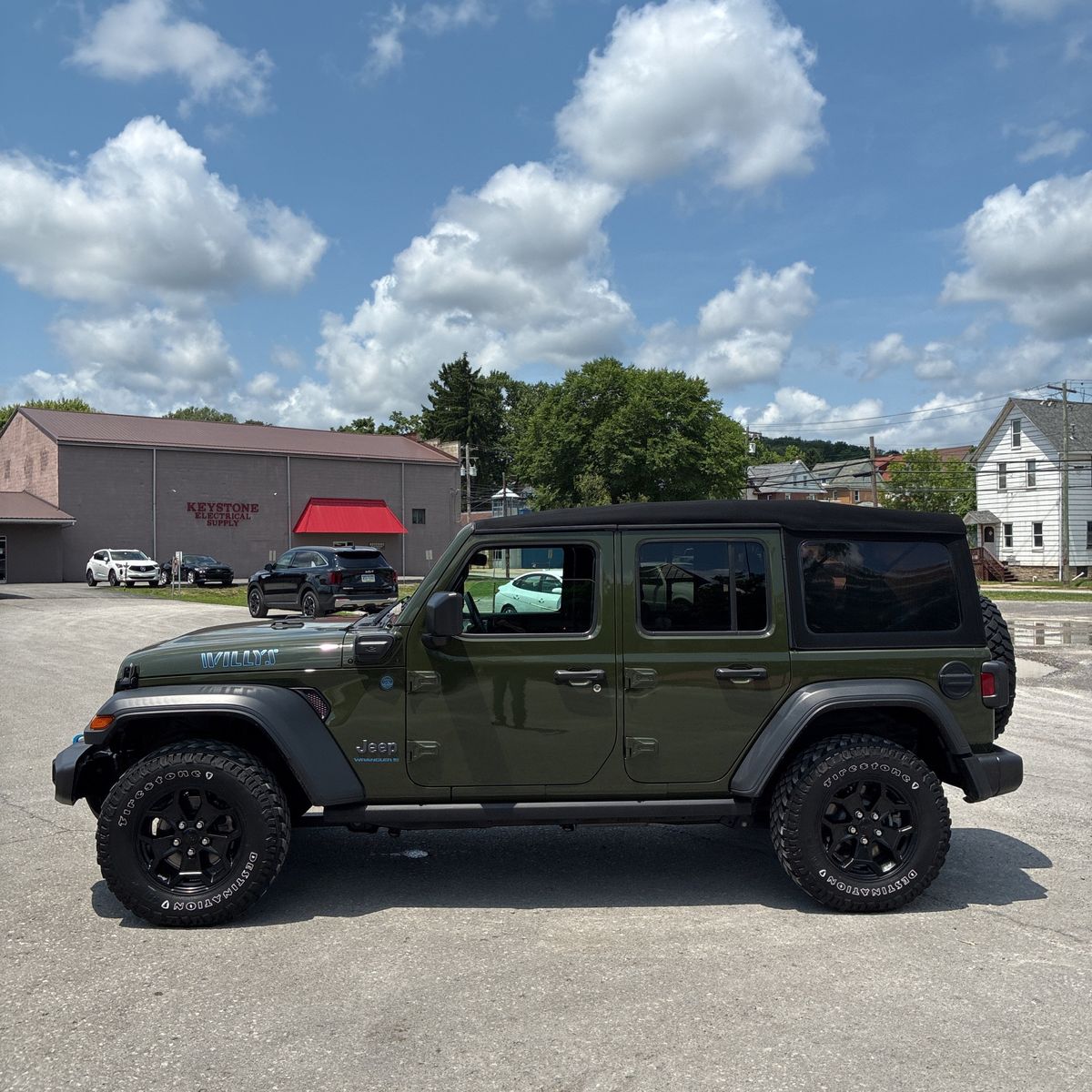 2023 Jeep Wrangler 4xe 18